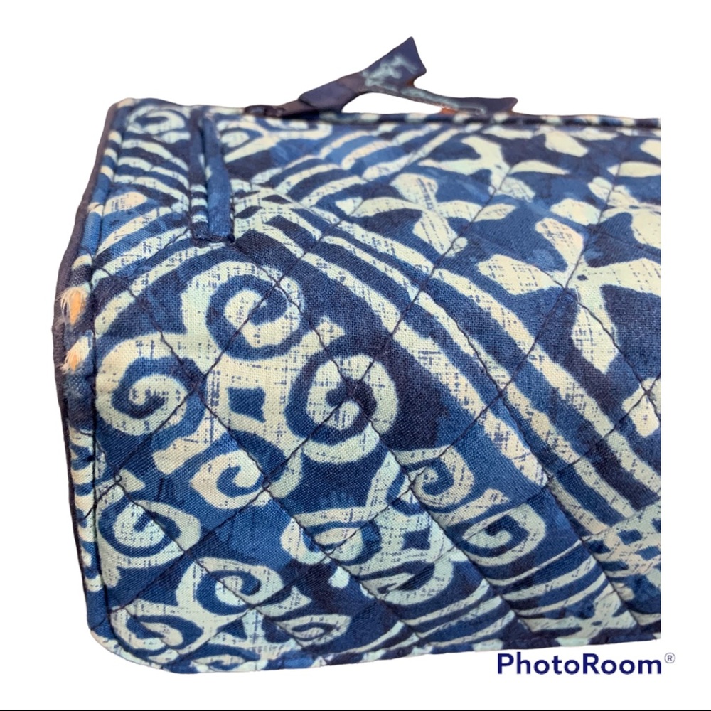 Vera Bradley Trifold Wallet Cuban Tiles Blue Quilted Cotton Magnetic 15707-G03 - Picture 4 of 6